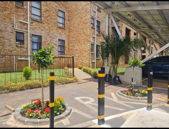 2 BEDROOM PROPERTY TO RENT IN GROBLERPARK EXT